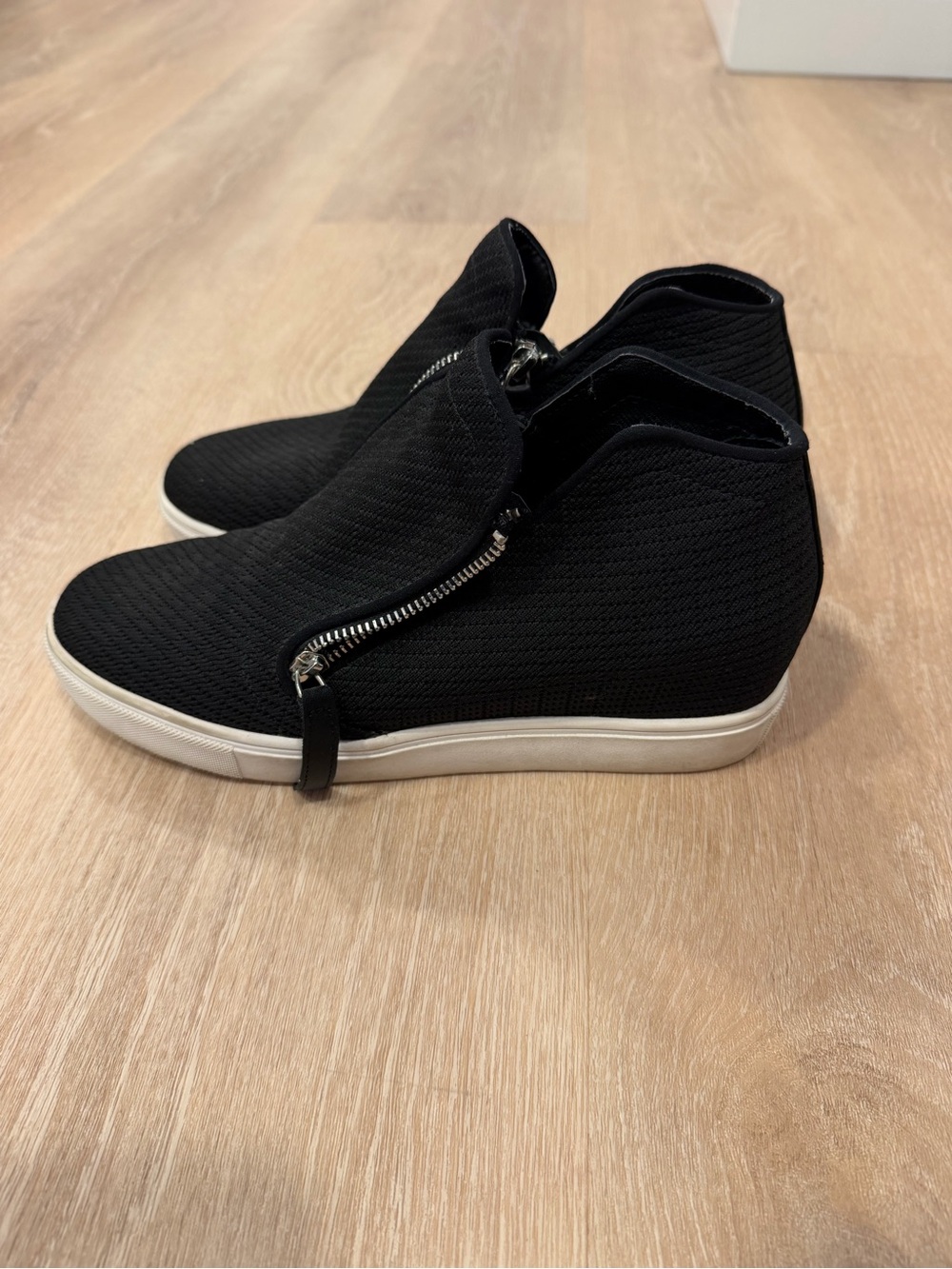 Steve Madden Black Knit Wedge Zip Sneakers